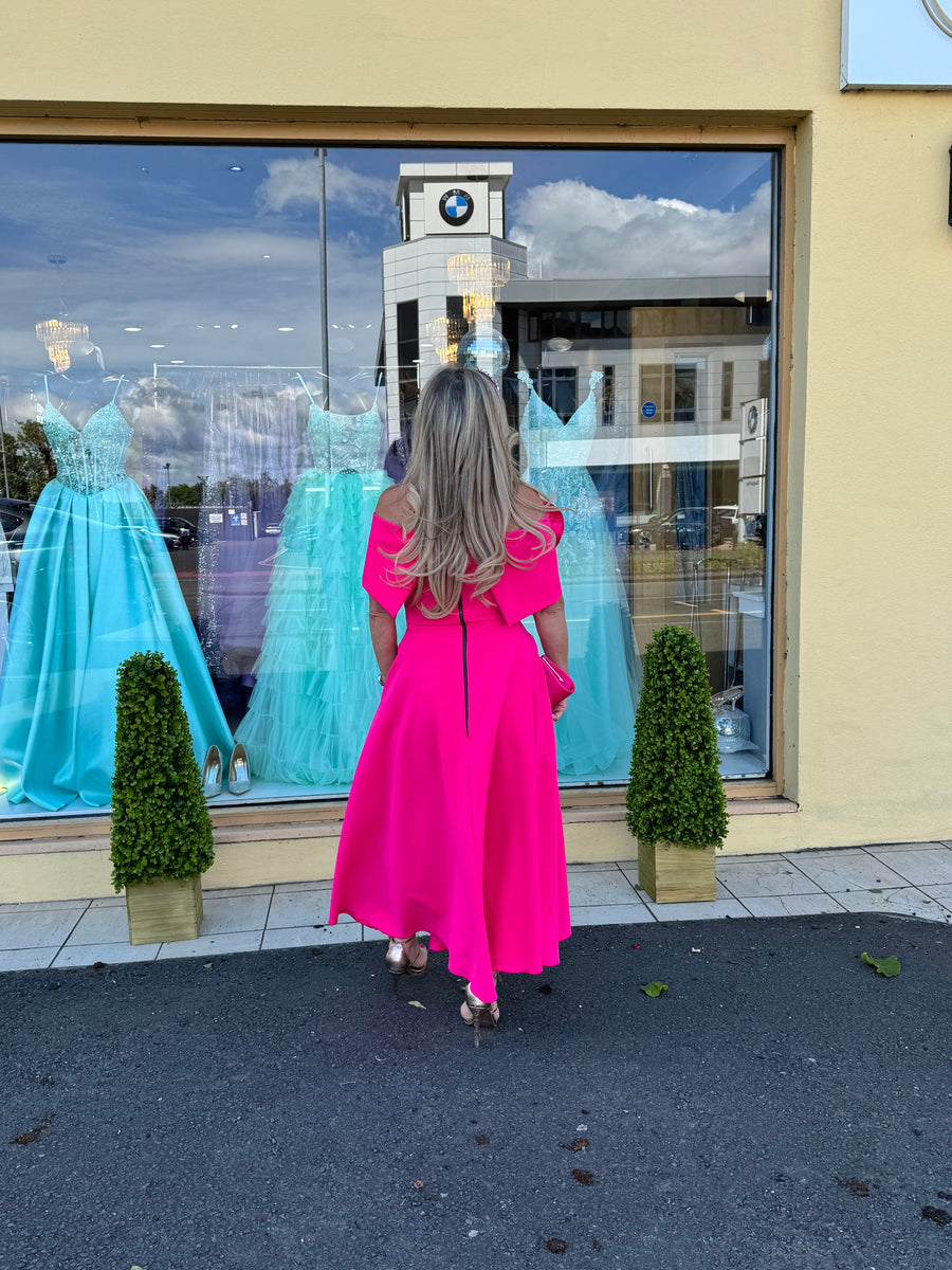 how do phase eight dresses fit 1950s Barbie Hot Pink Pinwheels Print Fit and Flare Party Dress with A main image 1