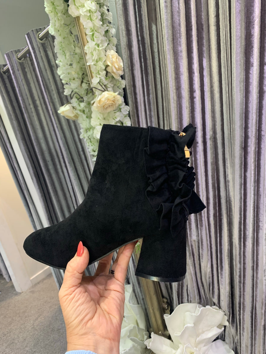 Steven jiffie clearance block heel booties