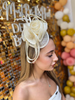 Cream rose detail disc fascinator