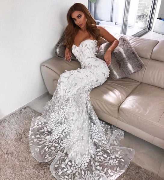 Bebe flutter leaf full length prom dress, bridesmaid dress Deja Elite Boutique Bebe flutter leaf full length prom dress, bridesmaid dress Deja Elite Boutique