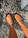 On Vacay - H sliders, sandals with strap detail - tan